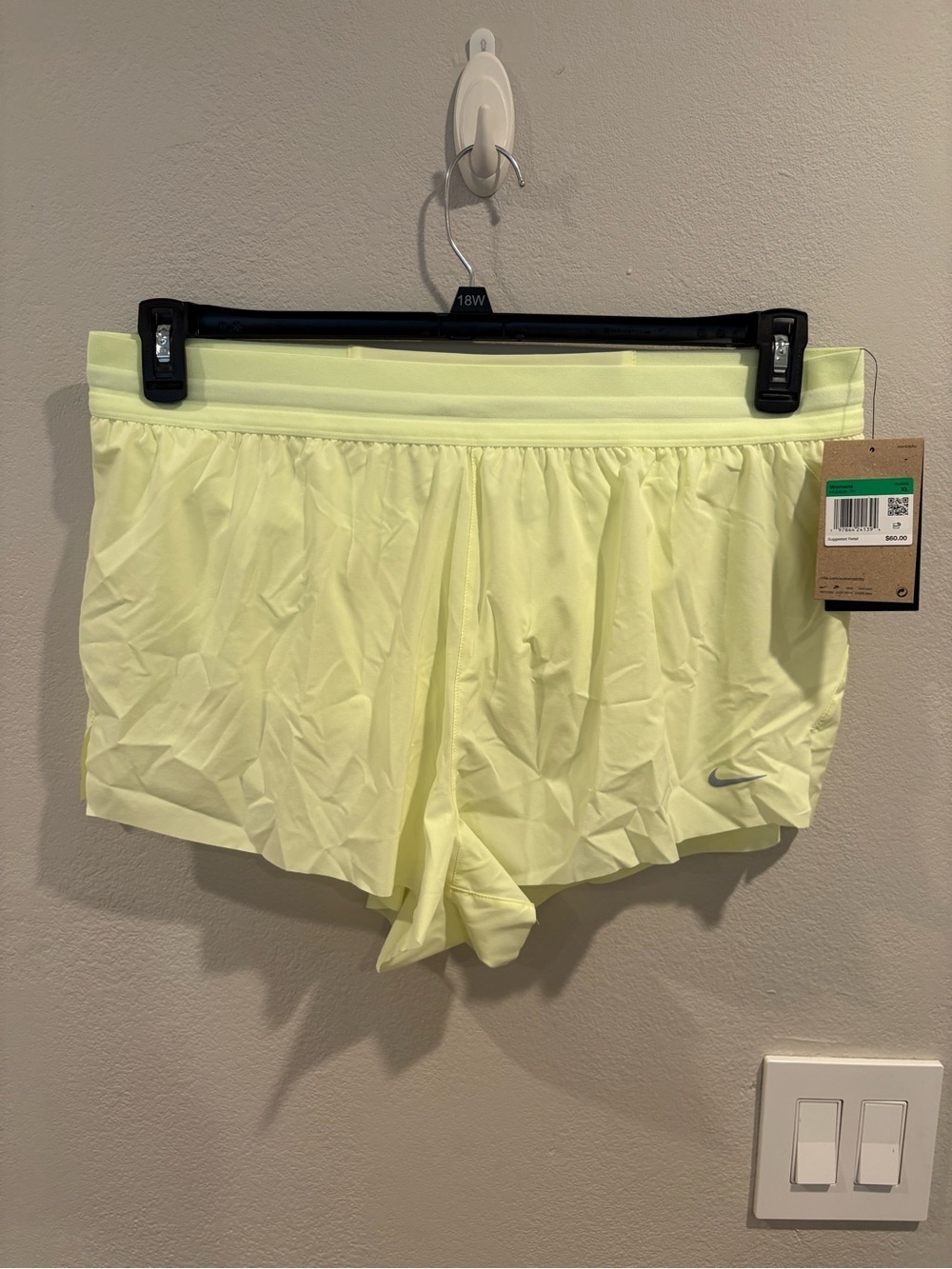 Women's Nike Swift Dri-FIT Mid-Rise 2.5" Brief-Lined Running Shorts Size XL - Picture 3 of 14